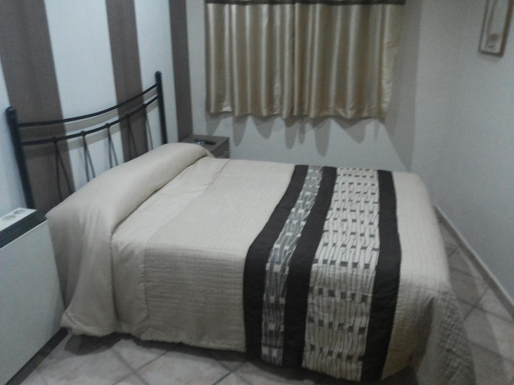 Hostal El Duende Blanco Сьєрра-Невада Номер фото